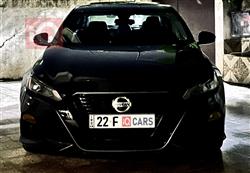 نيسان ألتيما